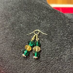 Nice Cristal’s beads earrings: